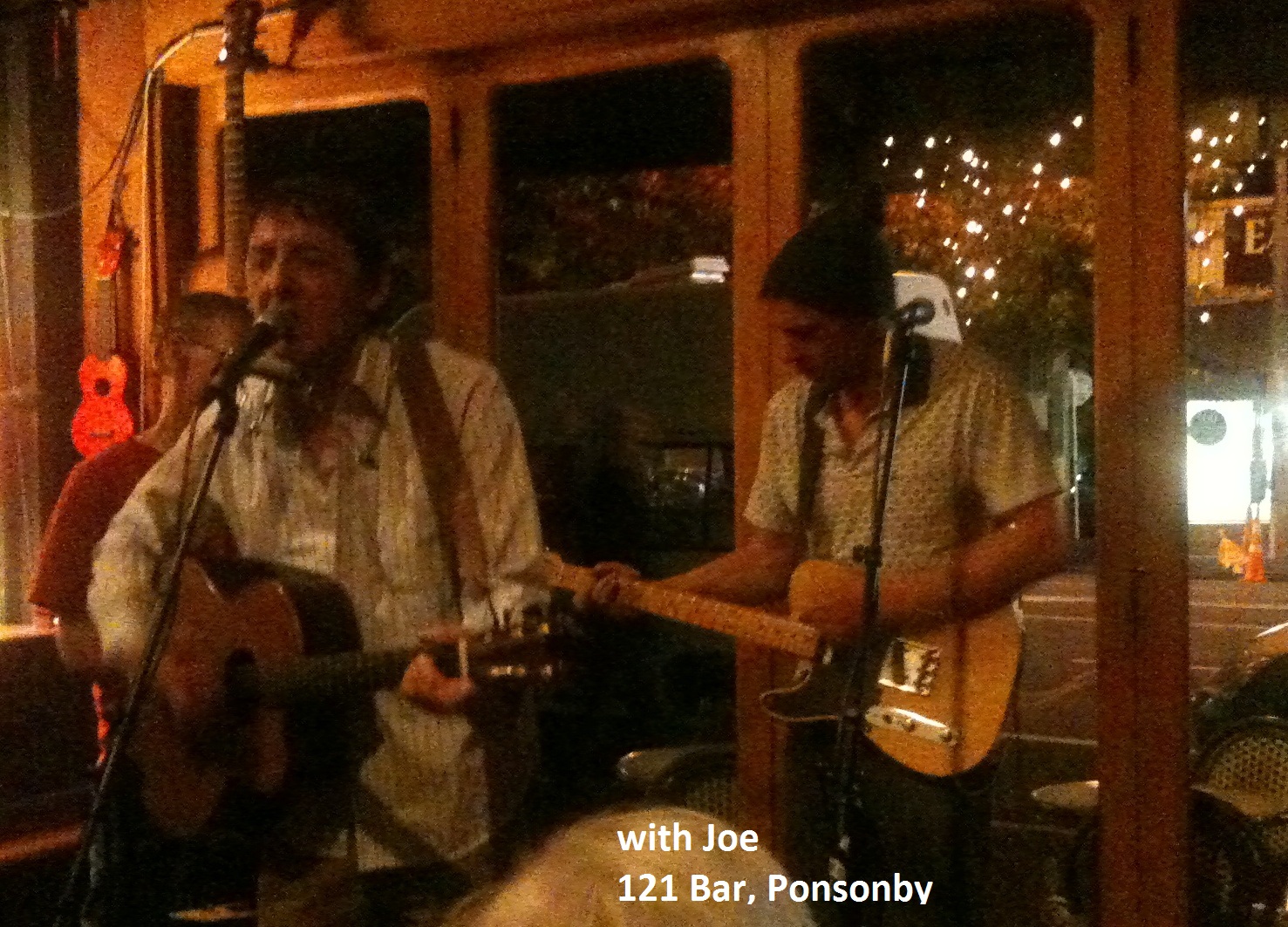 Roger 
w Joe at 121 Cafe